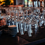 Jakie szkło na wesele wybrać, aby goście poczuli standard Premium? Poradnik