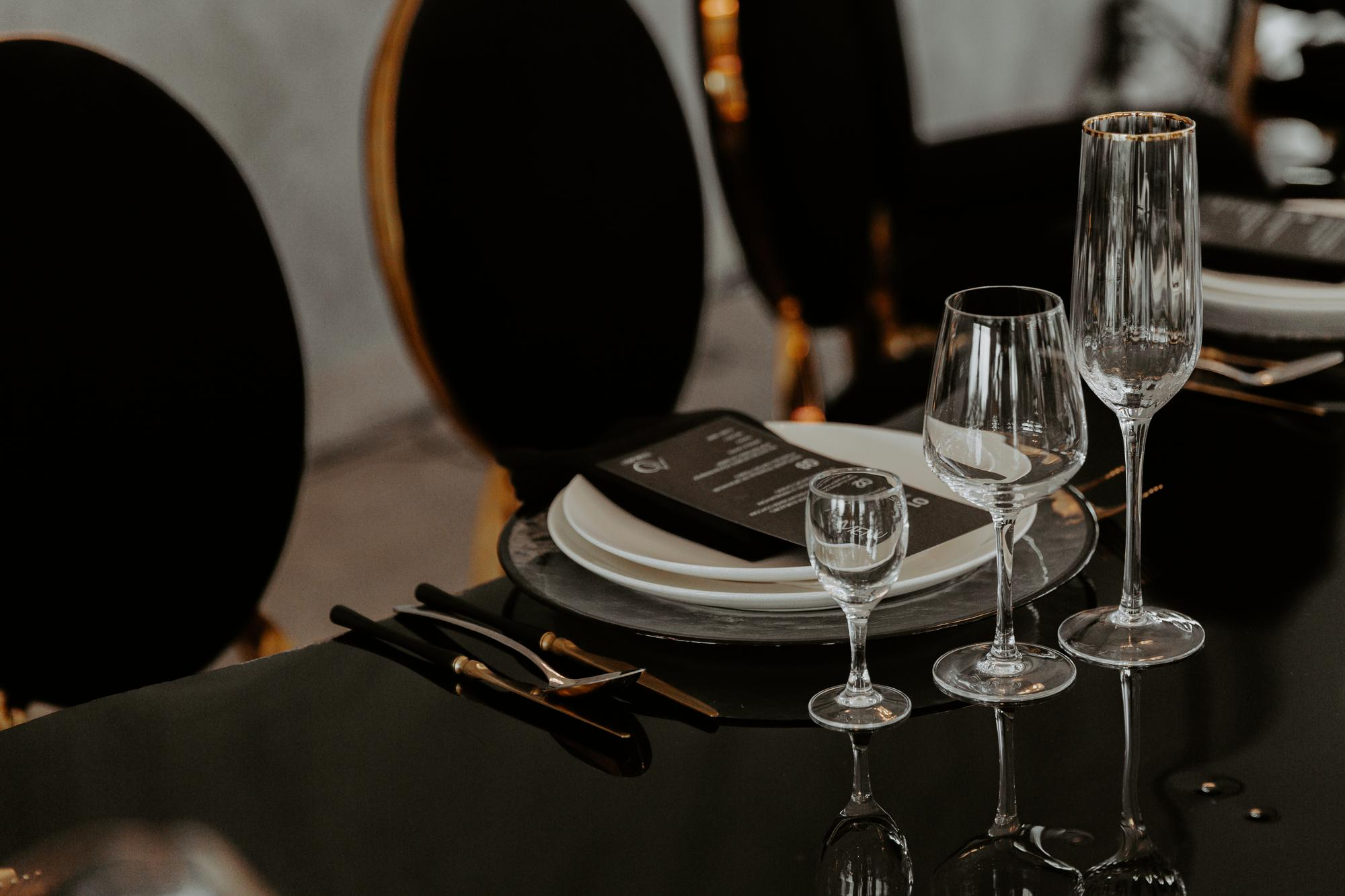 Kolacja degustacyjna jako event Premium – sztuka kulinarnego doświadczenia